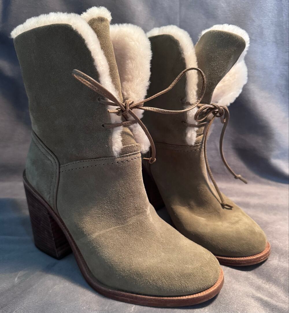 Ugg Jerene Sage Green Suede Antilope Wool Lace Up Heel Boots 7 Women